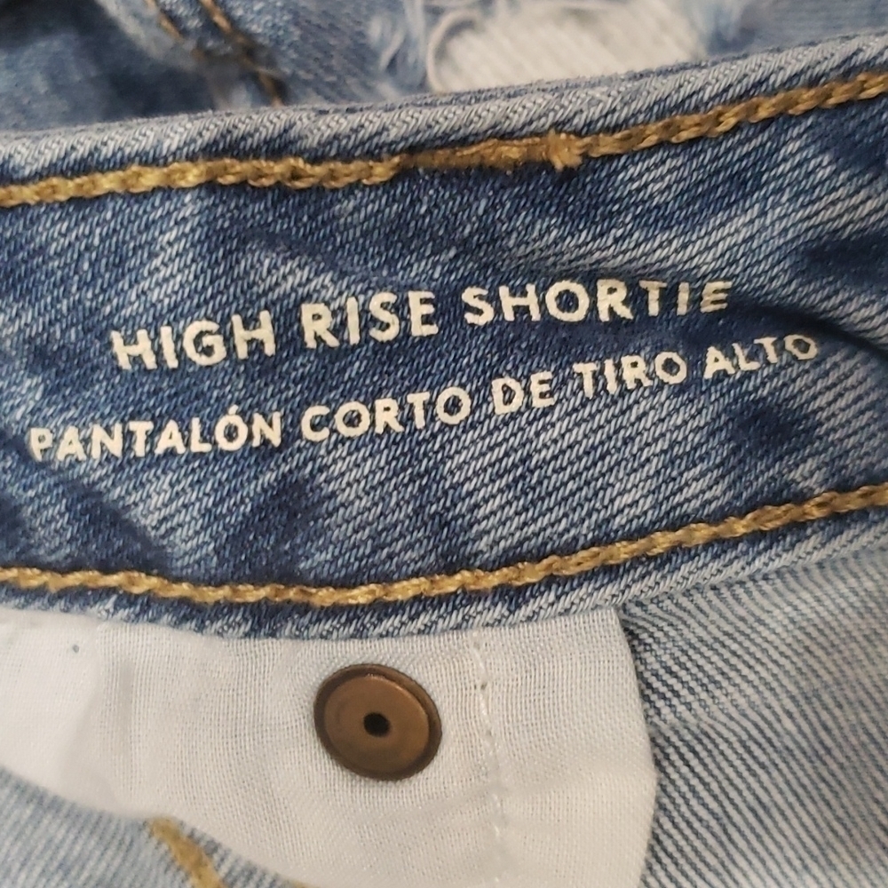 Universal Thread Fringed Distressed Highrise Shor… - image 5